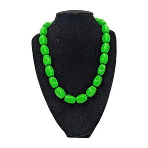 VTG Sage Retro Spring Green Graduated Beaded Necklace MCM Grannycore